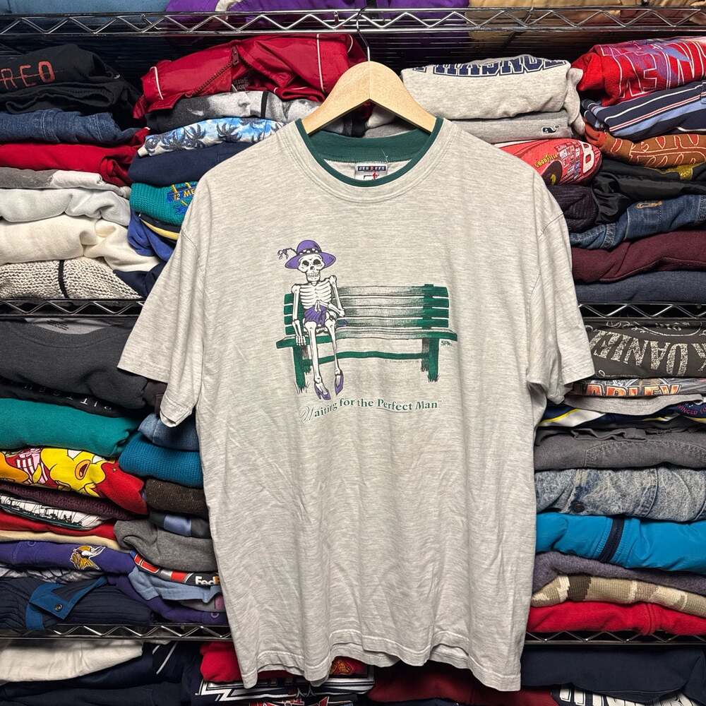 Vintage Jerzees Skeleton Waiting for the Perfect Man Ringer T-Shirt Size L